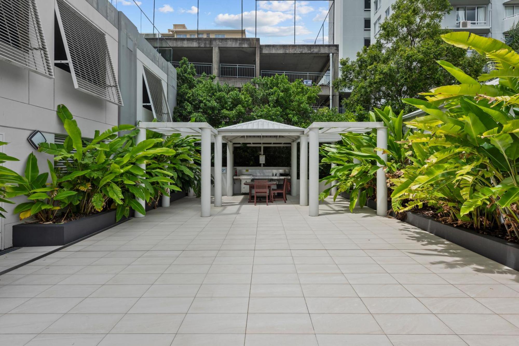 The Oasis Apartments Brisbane Exterior foto